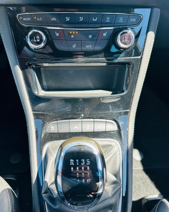 Opel Astra cena 55900 przebieg: 151876, rok produkcji 2019 z Koło małe 742